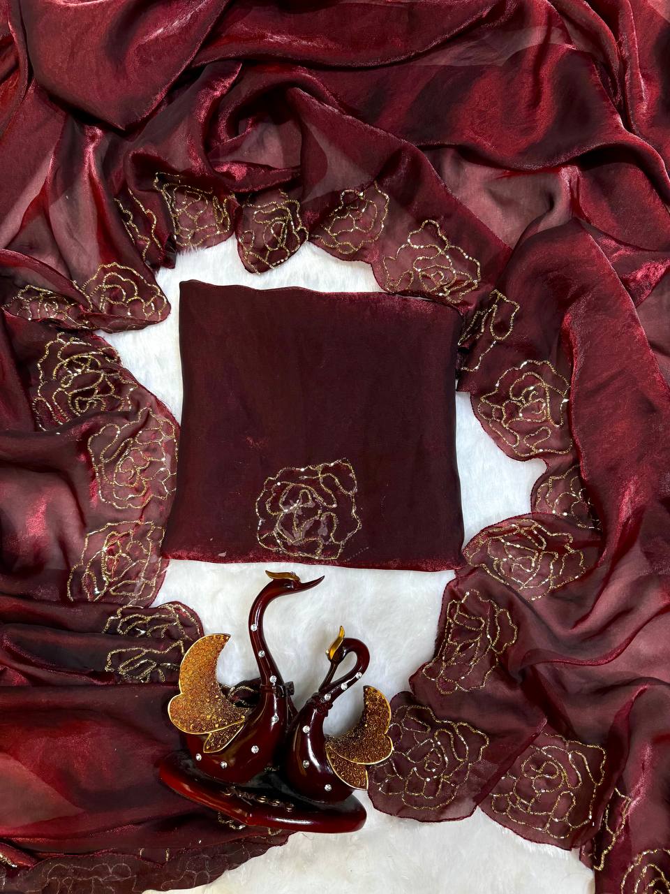 Women's Luxurious Maroon Shimmer Saree with Intricate Gold Zari/Threadwork & Scalloped Border – Complete with Blouse Piece for Festive & Wedding Wear - Image 4